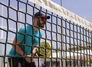 How to Do the Descent of the Wall in Paddle Tennis