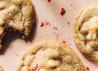 Strawberry White Chocolate Cookies Recipe