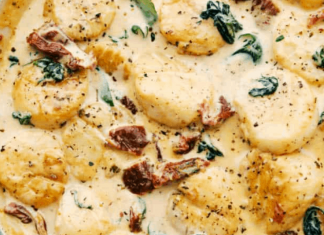 Amazing Creamy Tuscan Garlic Scallops