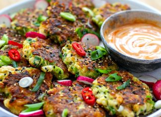 Prawn Fritters With Spicy Sriracha Mayo