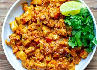 15-Minute Chicken Curry In A Hurry