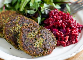 Healthy Tuna Patties with Beetroot Relish