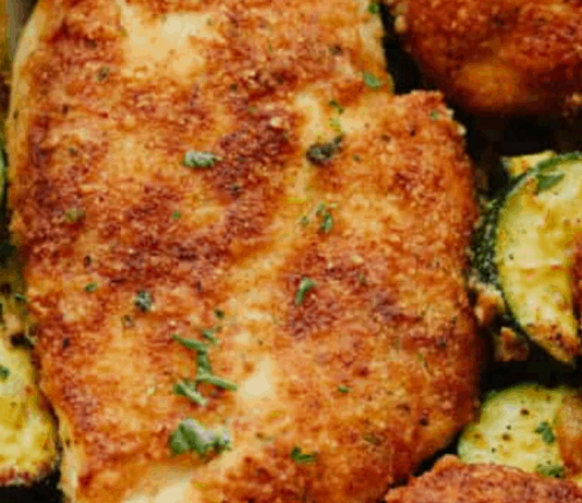 Crispy Parmesan Garlic Chicken With Zucchini