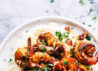 Cajun Garlic Shrimp and Grits