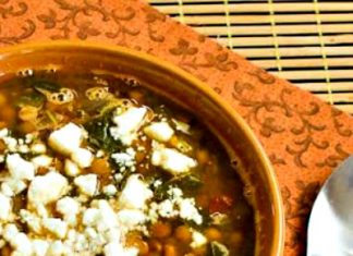 Slow Cooker Greek Lentil Soup