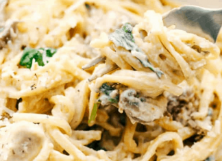 One Pot Creamy Chicken Mushroom Florentine