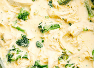 Slow Cooker Creamy Chicken and Broccoli Over Rice