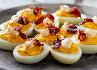 Buffalo Deviled Eggs With Crispy Bacon