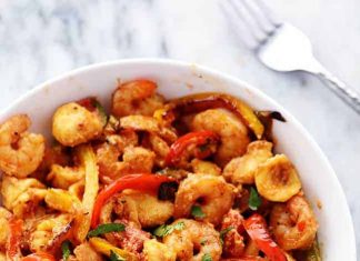 Creamy Shrimp Fajita Pasta Skillet