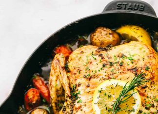 Perfect Garlic Roasted Chicken with Vegetables