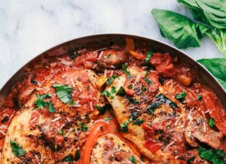 Creamy Skillet Chicken Cacciatore | The Recipe Critic