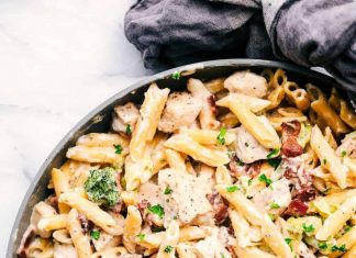 Cheesy Chicken, Bacon and Broccoli Ranch Pasta